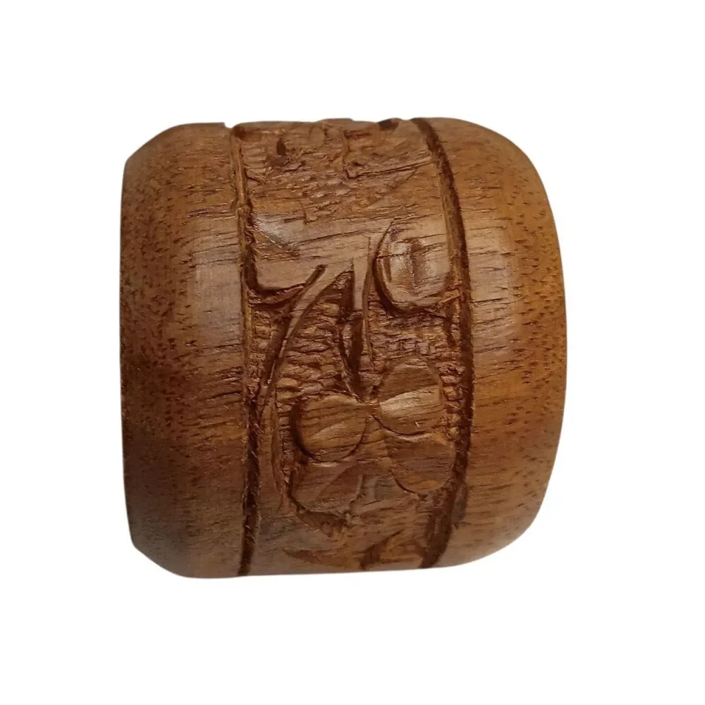 Vintage Wooden Napkin Rings Hand Carved Floral Leaf Design Rustic Boho  Set Of 6